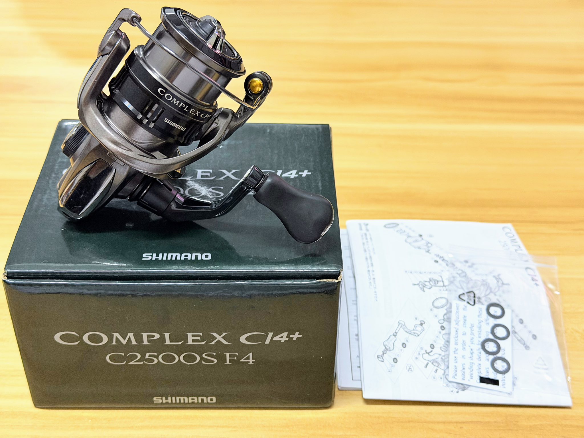 Shimano Complex Ci4 C2500S F4 fishing reel