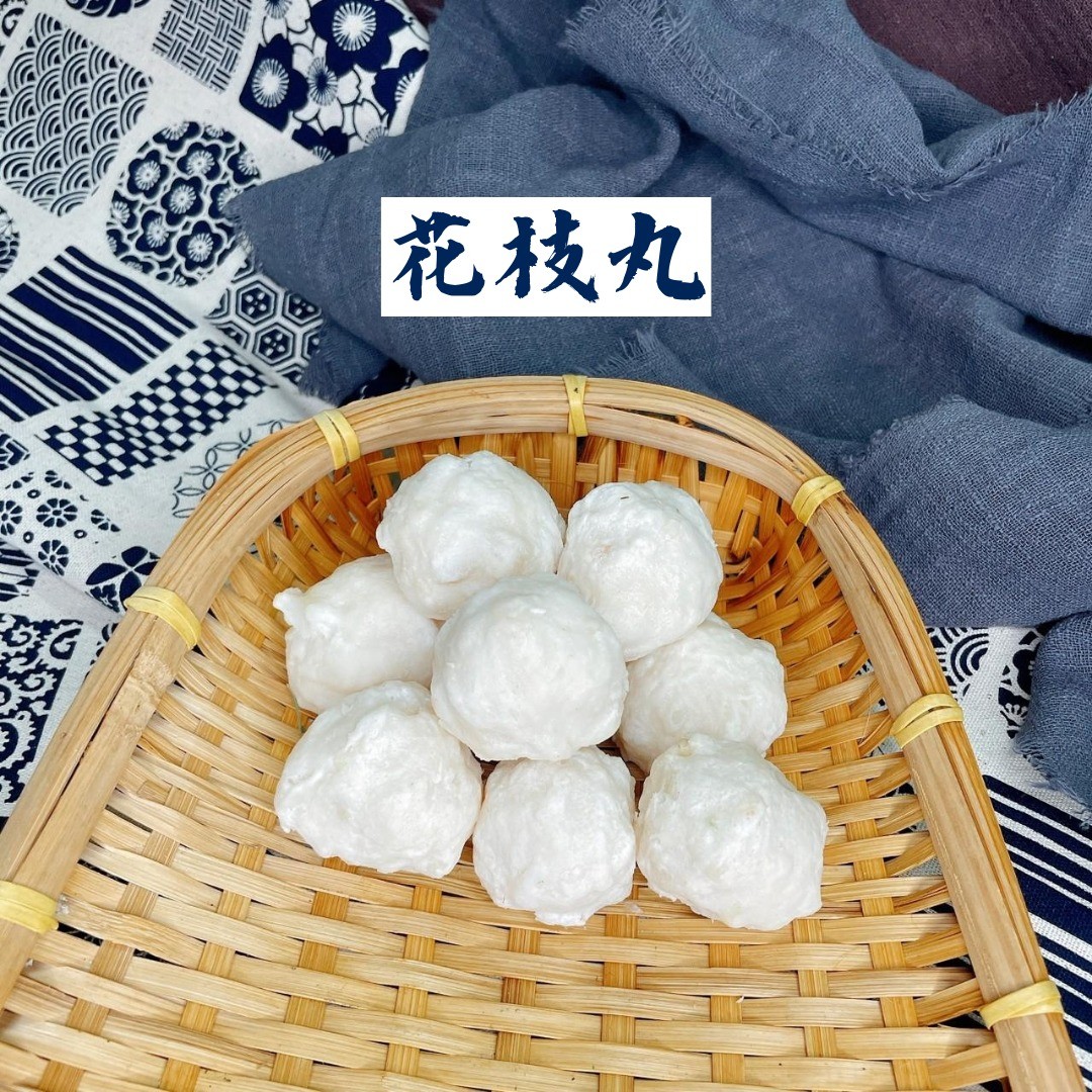 美食新聚點 - ：香噴噴又好吃的澎湖花枝丸來囉！ 煮湯、氣炸、煎烤都很美味 大人小孩都愛吃 富有濃郁的鮮味... | Facebook