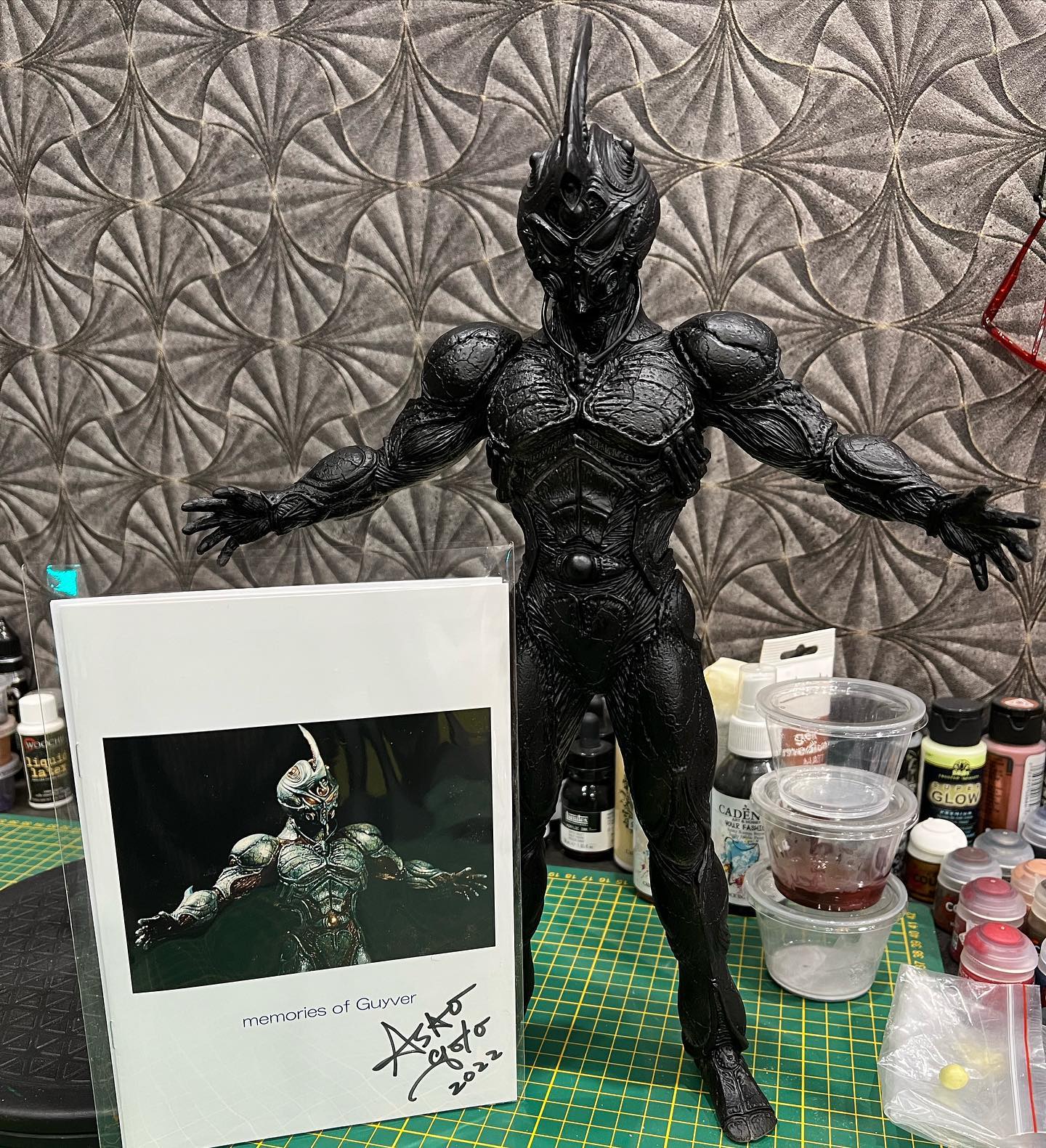By sculptor Takeya Takayuki & Yasushi Nirasawa. Zeiram and Failed
