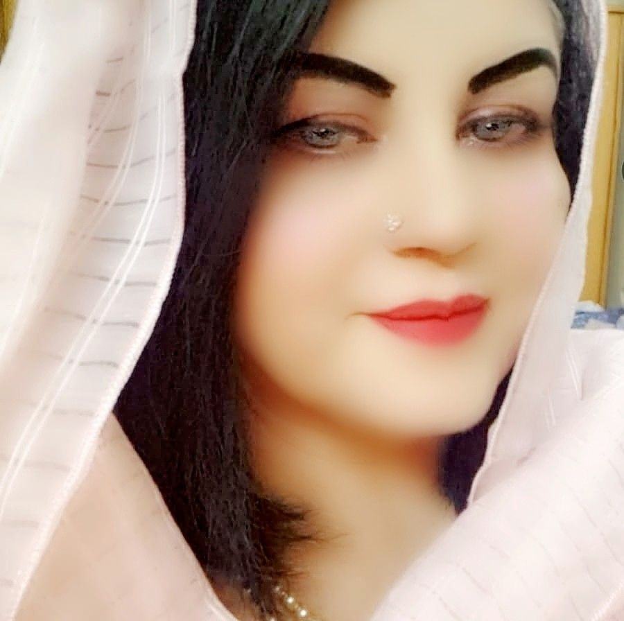 aalia-jamshed-khakwani-facebook