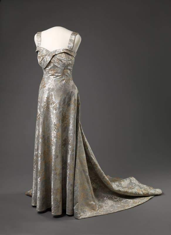 CHARLES JAMES 作品集 CHARLES JAMES 作品集 By Charles James - 1954 | Vintage Treasures