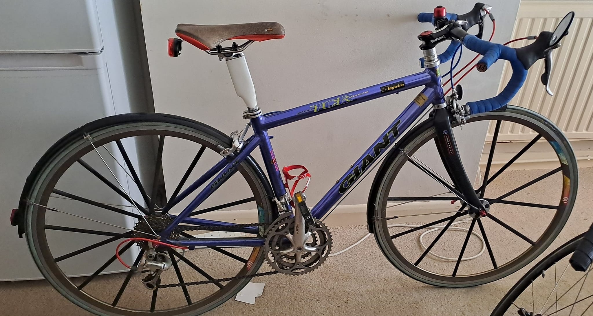 I acquired this giant tcr 1997 the other day ....its a 44cm frame 