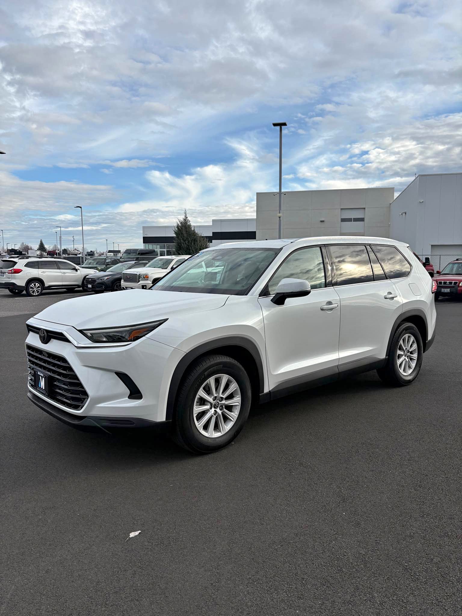 2024 Toyota Toyota Grand Highlander · XLE - Cars & Trucks - Pasco