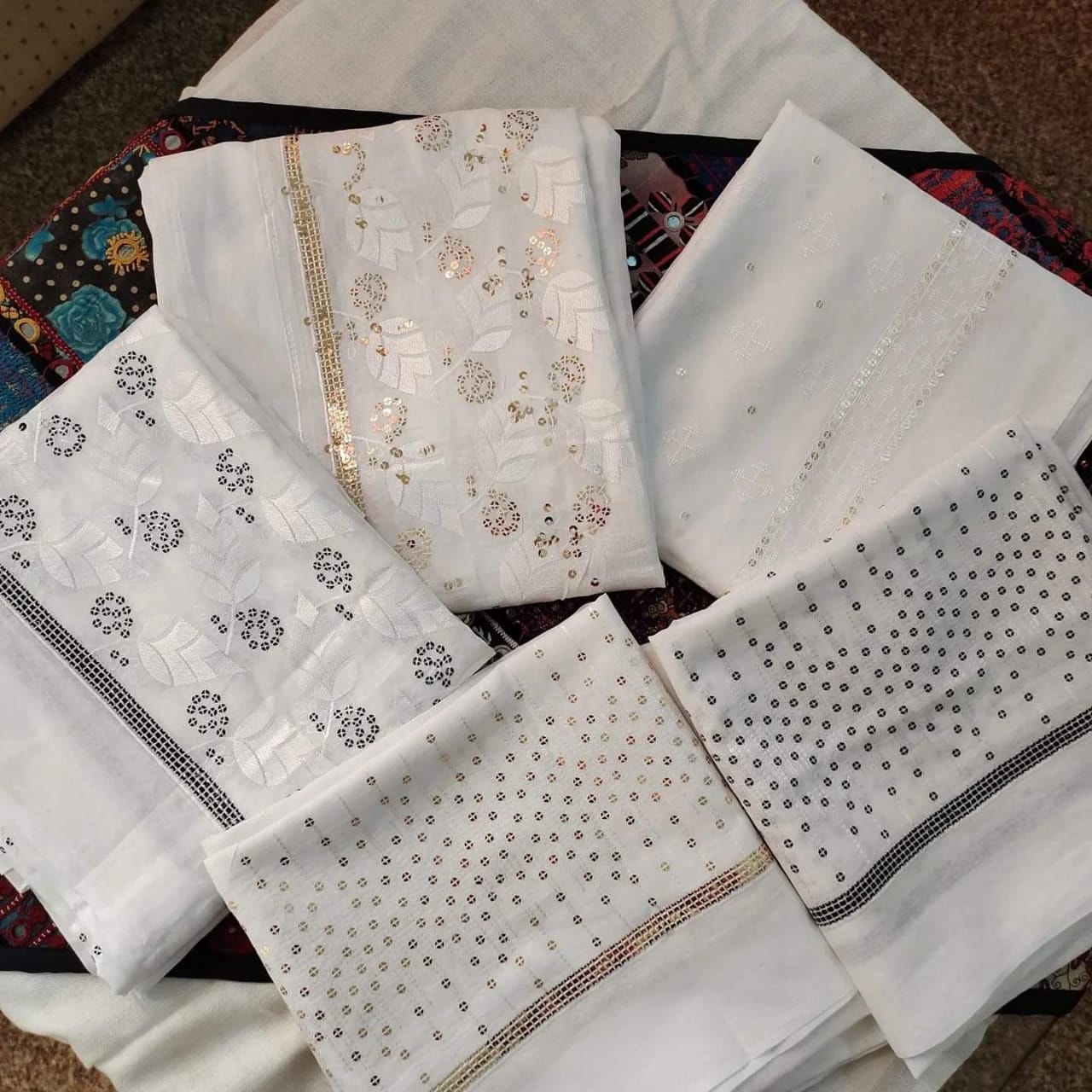 Pakistan Cloth market Lahore