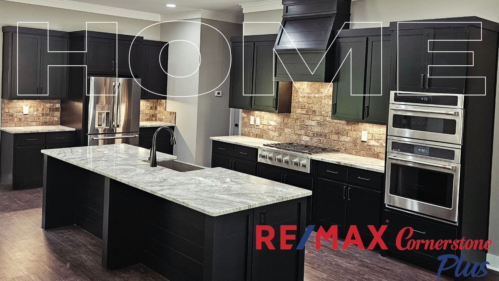 Jessica Hollinger, Realtor at RE/MAX Cornerstone Plus