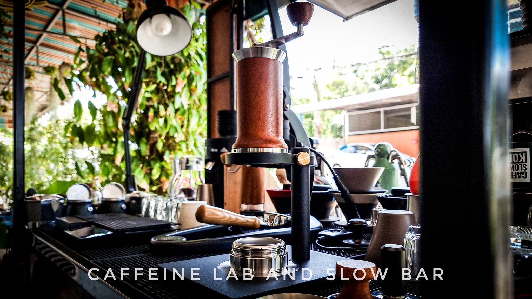 ร้านเปิดแล้ววว... - Caffeine Lab & Slow Bar | Facebook
