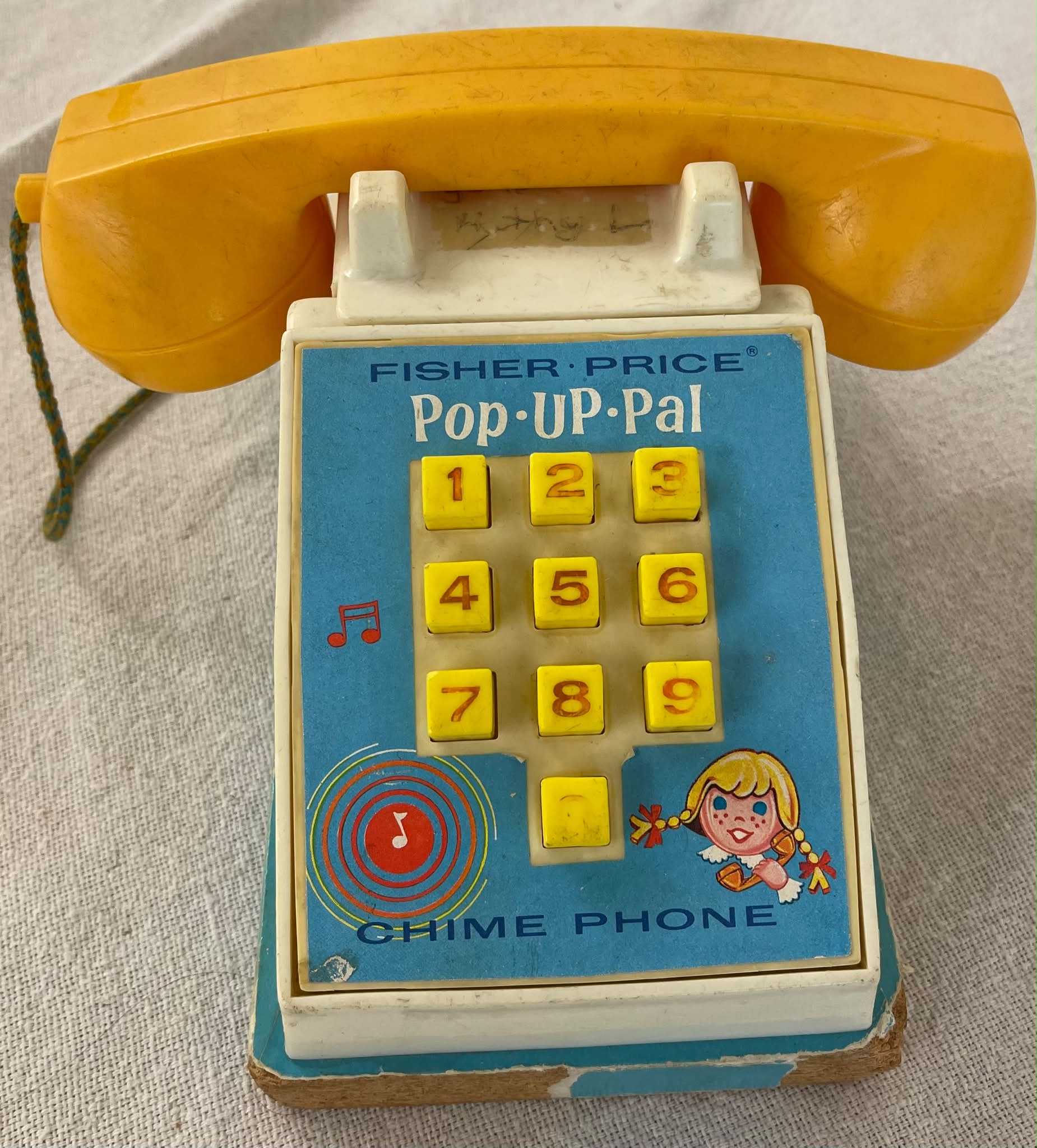 フィッシャープライス　Chime Phone ビンテージトイ　USA 1960代 1960s FISHER PRICE “POP UP PAL” CHIME PHONE. Did you have it?