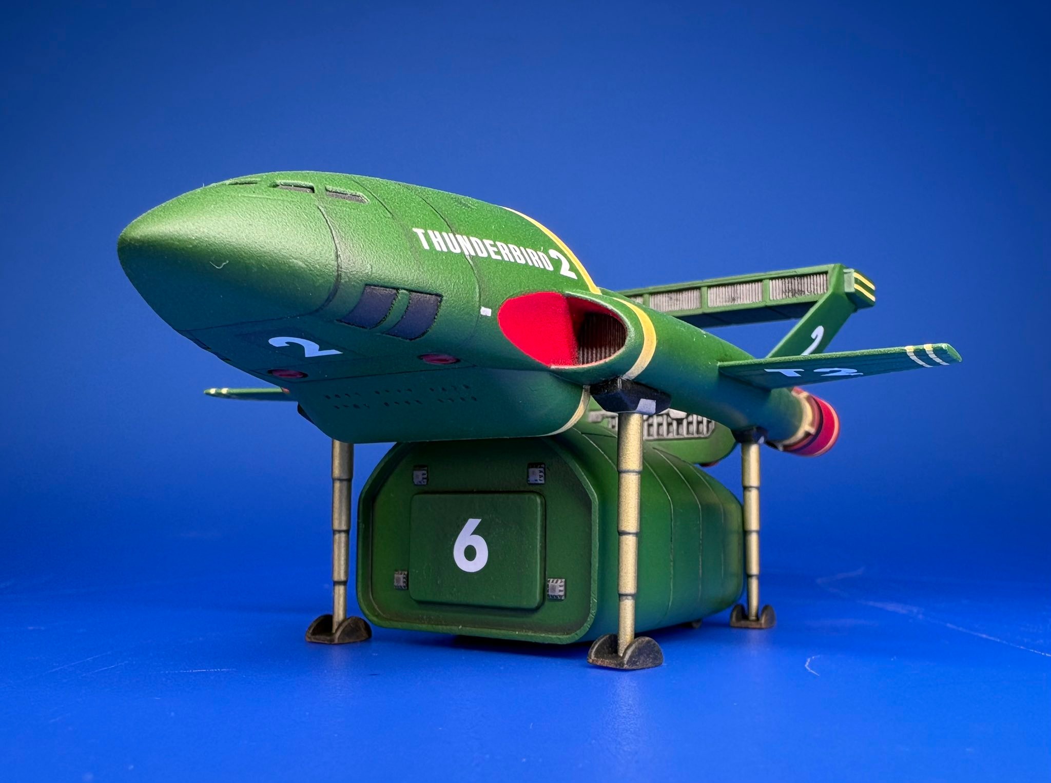 Aoshima 1/350 Thunderbird 2 model build review