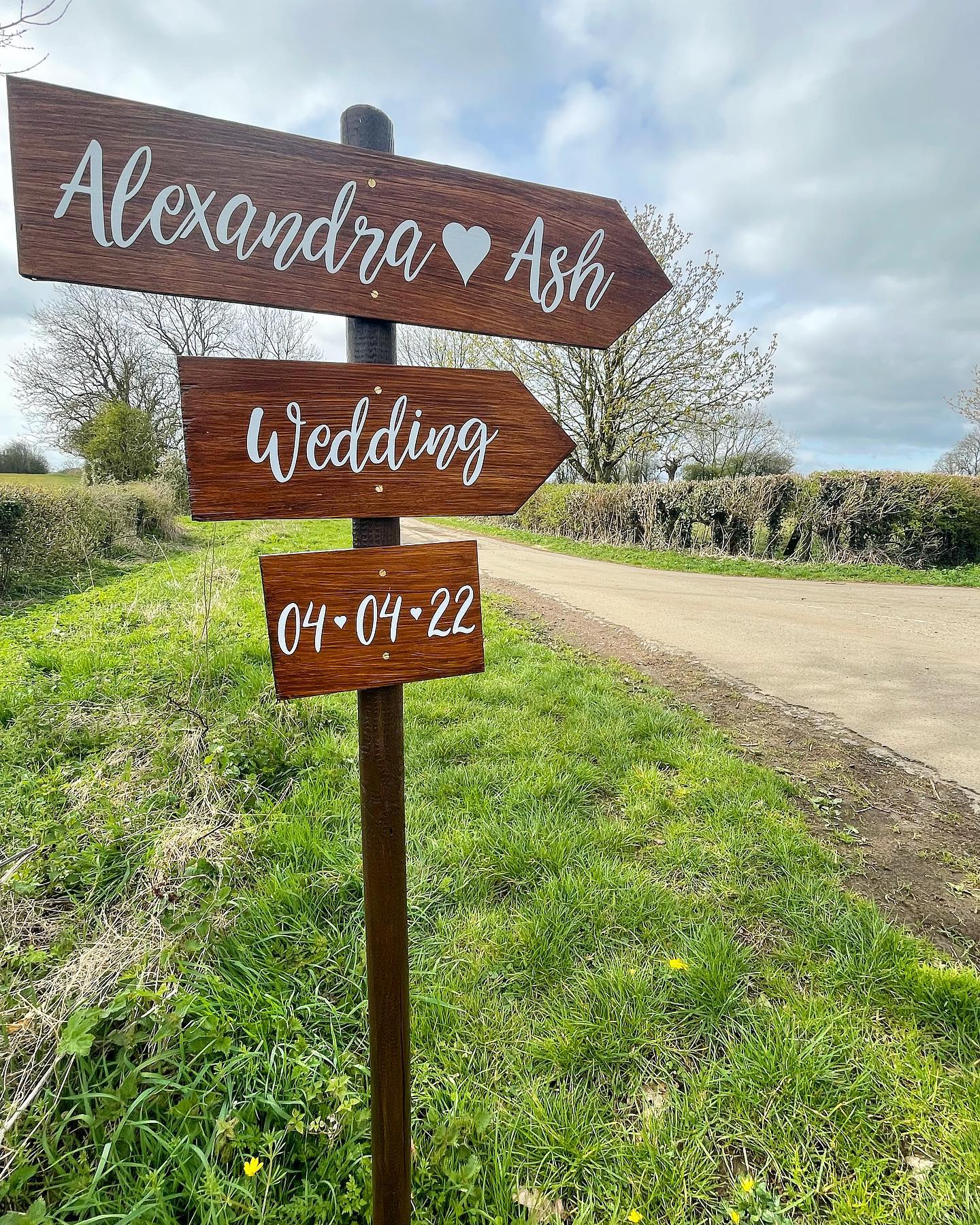 The Budget - 🌿 NEW 🌿 Arrow sign posts! We are beyond excited to have ...
