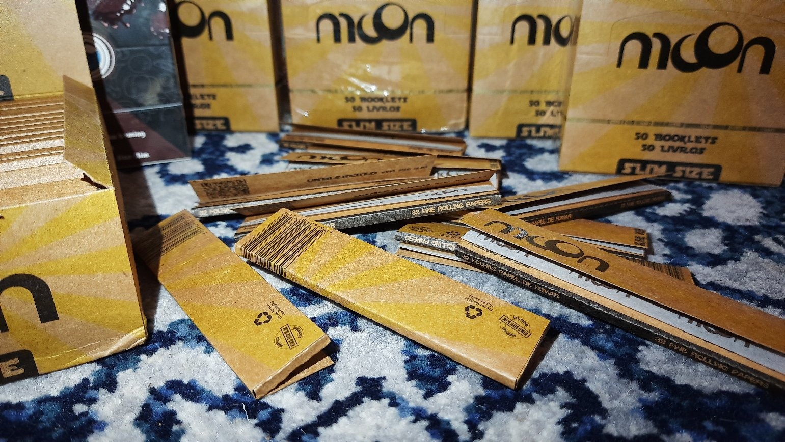 Ryo Chocolate flavoured Rolling papers... - තණමල්විල කොල්ලෙක් | Facebook