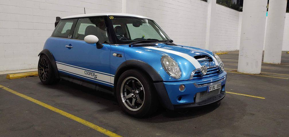 AGI Roll Cages - Mini Cooper-S R53 Thanks to Anthony from... | Facebook