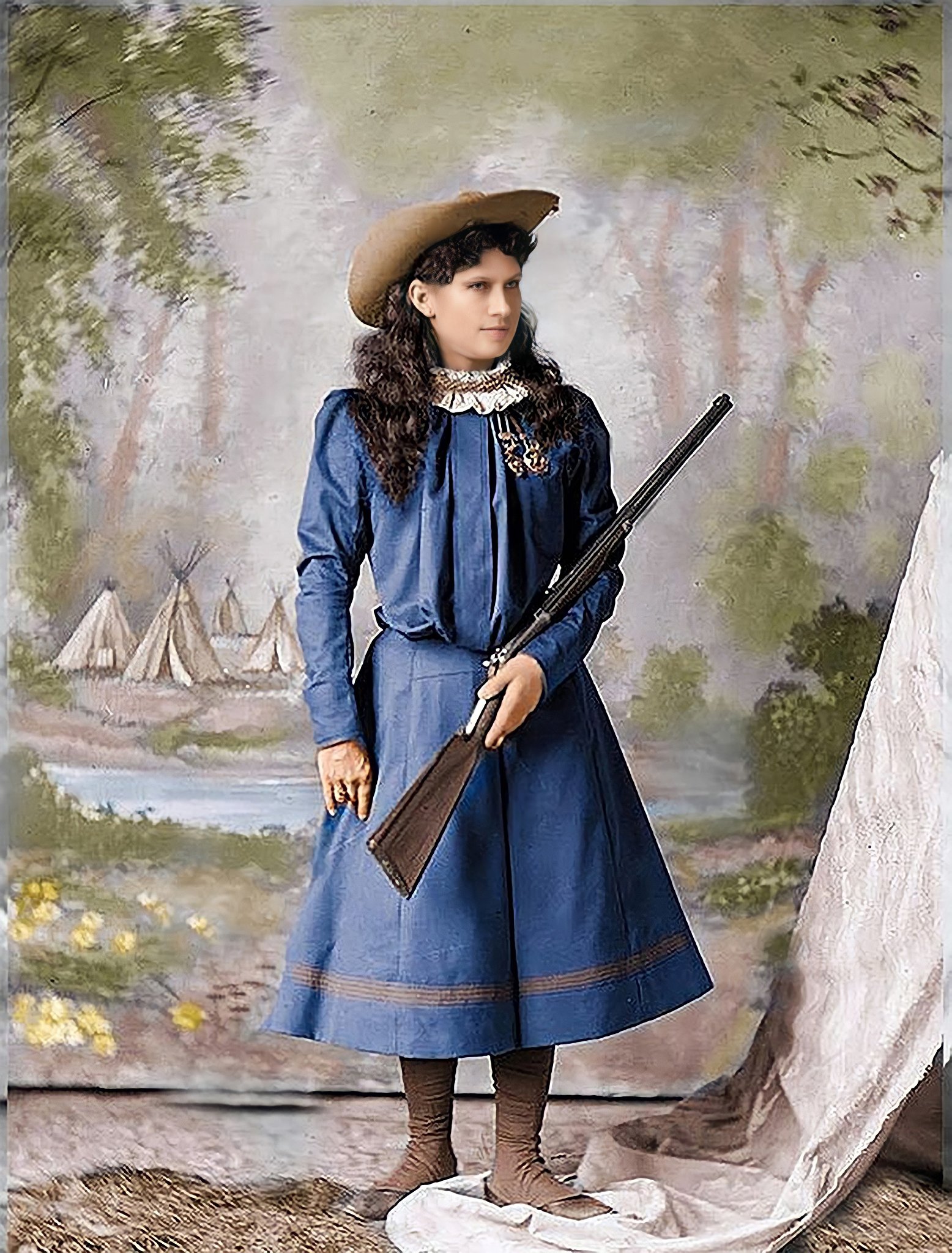 Annie Oakley, 1903 (Colorized). #annieoakley