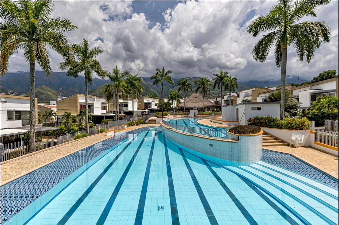 SUPER INVERSIÓN 😃 - Pools & Spas - Medellín, Antioquia | Facebook ...