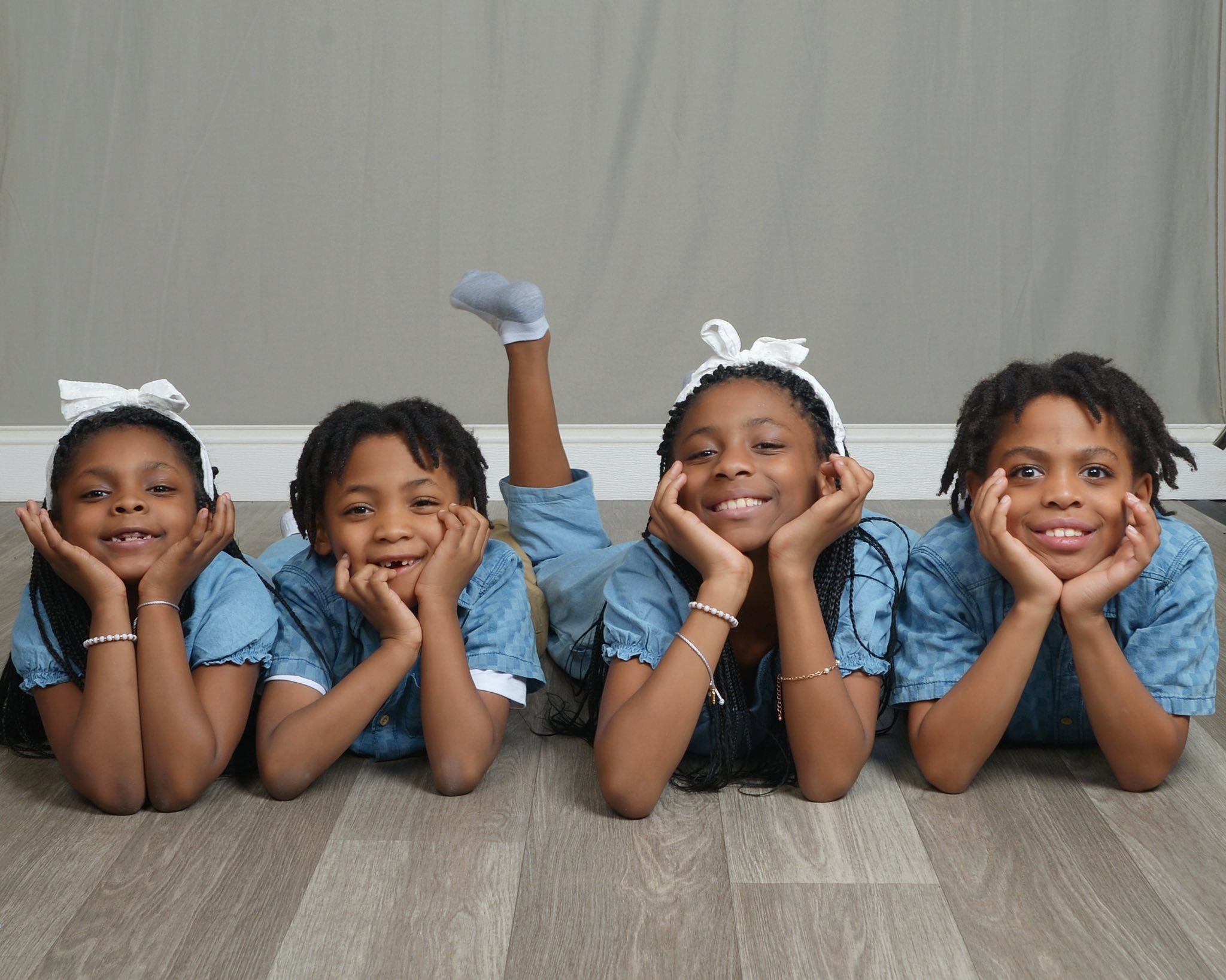 Meet the family 🫶🏽 Two sets of twins and ANOTHER SET on the way! 💕
