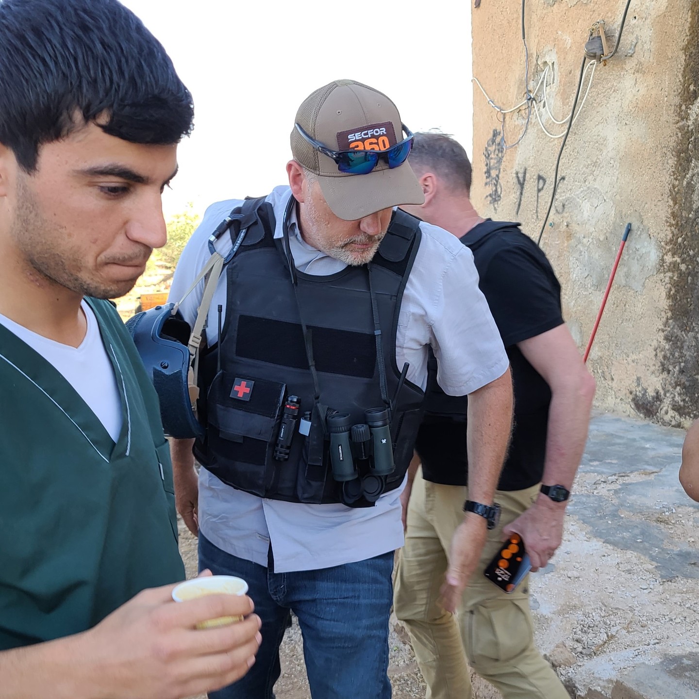 With local docs on the front line... - Secfor International