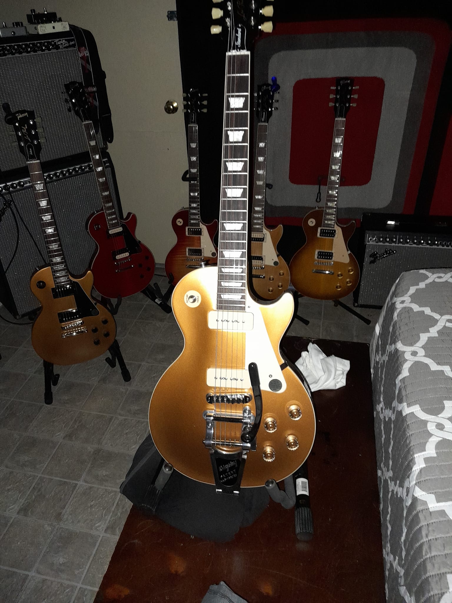 What Bigsby model fits a Gibson Les Paul Special?