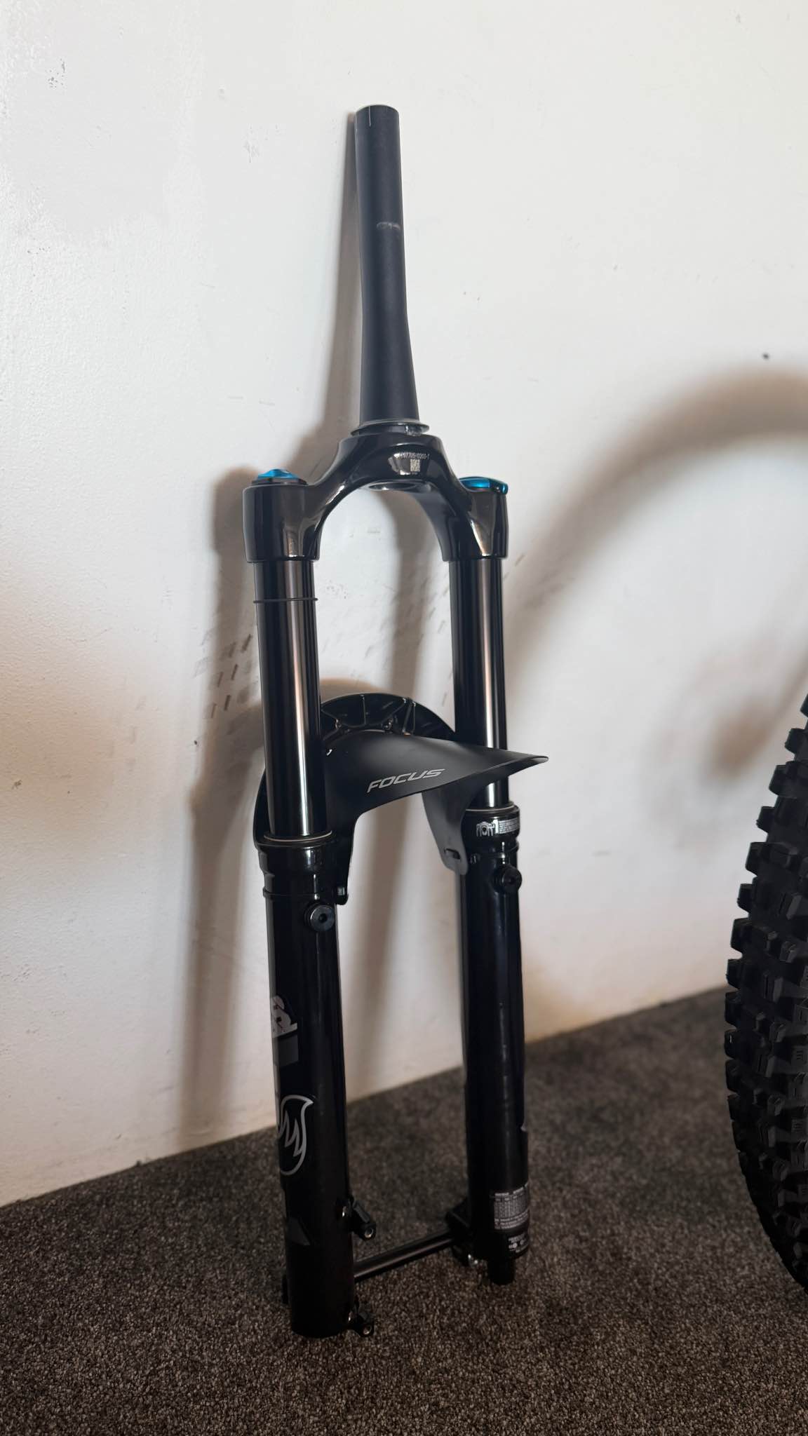 New Fox Rhythm 38 Forks - 29” 170mm and DHX Coil - Bicycle Parts ...