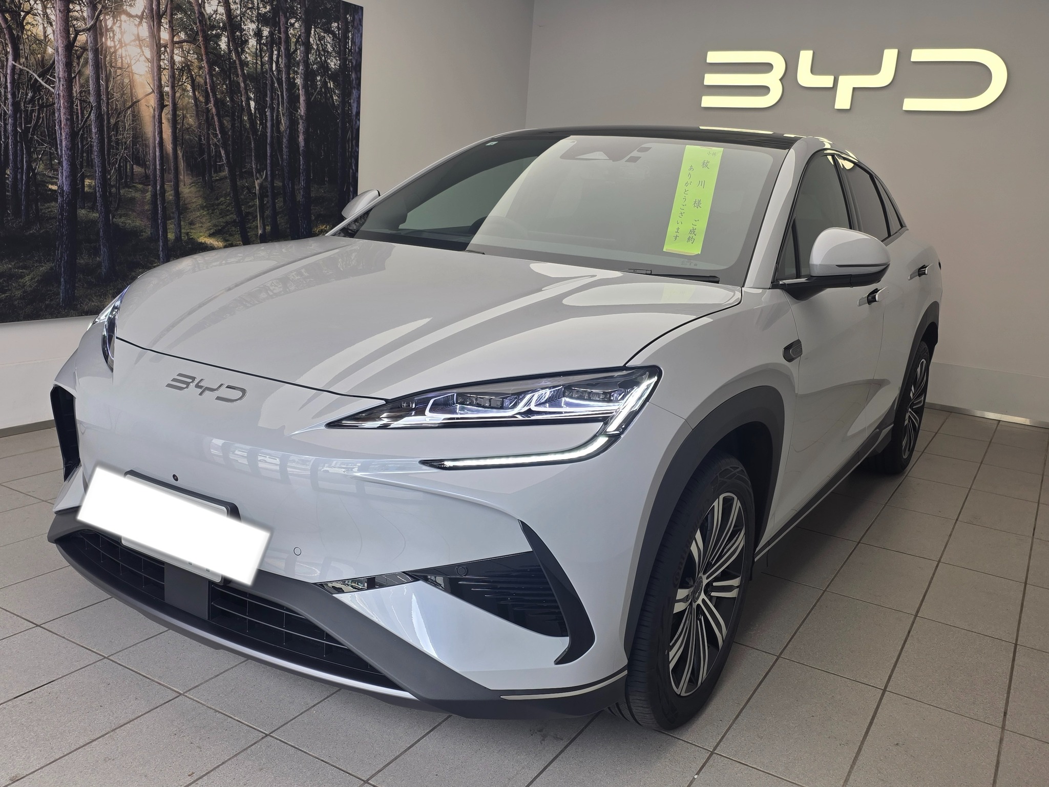 BYD純正のドライブレコーダー プレミアムコンパクトを64GB以上の