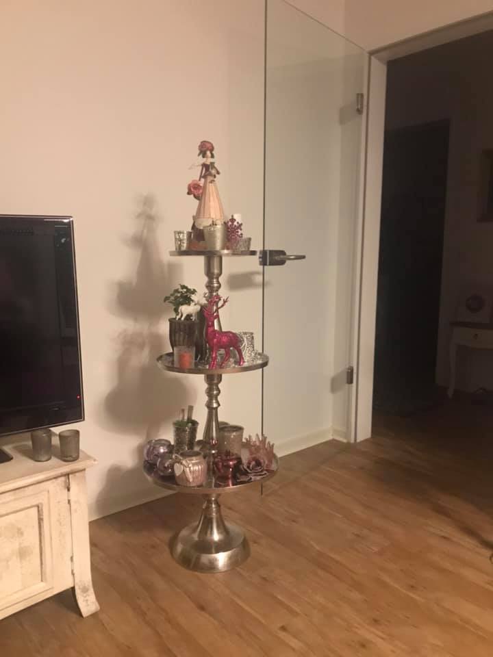✨ XXL Etagere ✨ Seid ihr noch auf der Suche nach einem neuen Deko-Highlight für euer Zuhause? Dann solltet ihr jetzt schnell sein