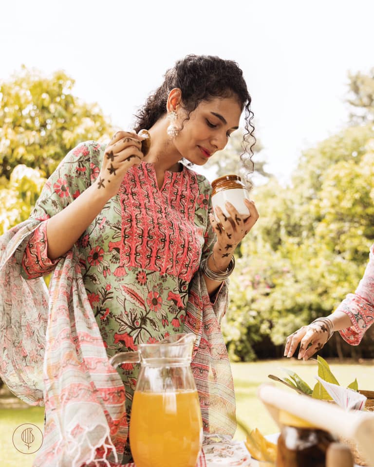 MIMOSA Women's Mustard Yellow Printed Straight Kurta | Round Neck Calf-Length Casual Cotton Top