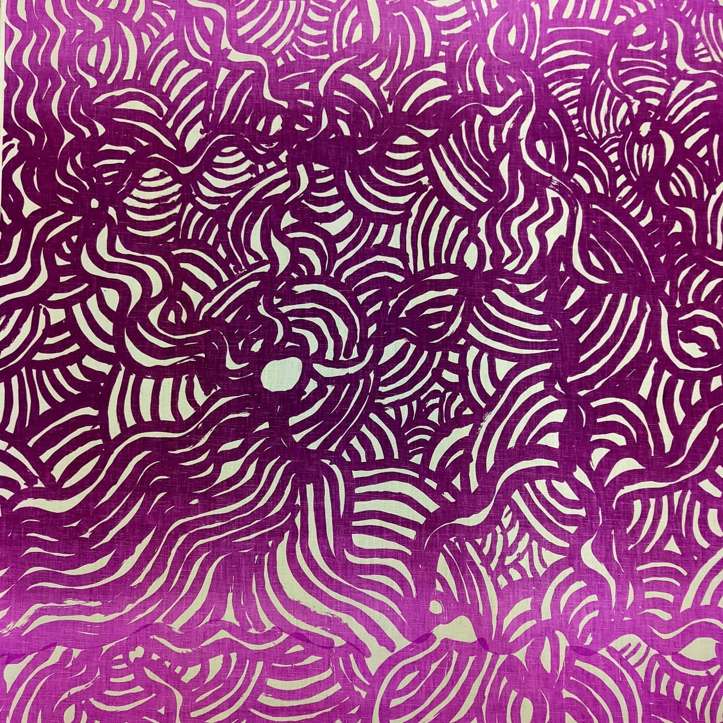 Ikuntji Artists - New colourways on linen available now...