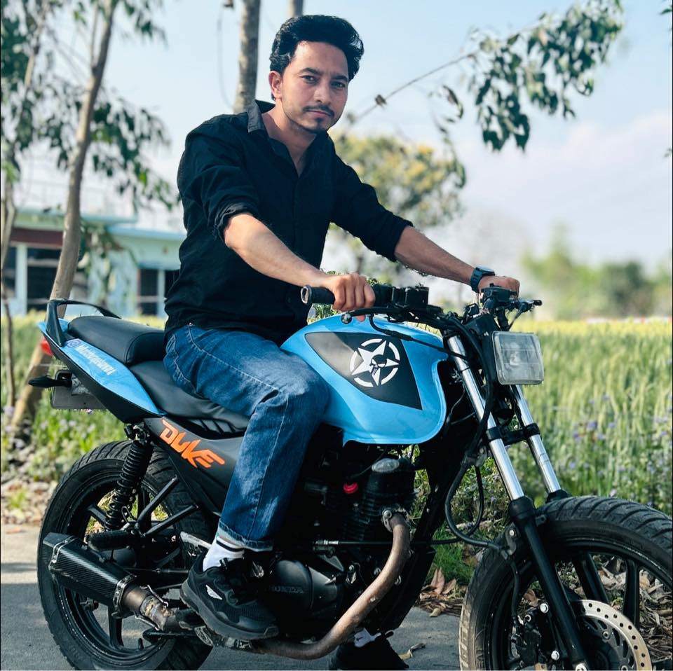 Random Video Clips 😎 But song ki me alag vibe hai ️ #pahadisongs ️ # ...