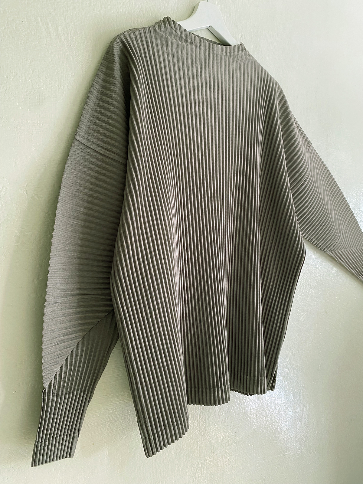 homme plisse HP33JK123 サイズ3 MONTHLY COLORS : DECEMBER 