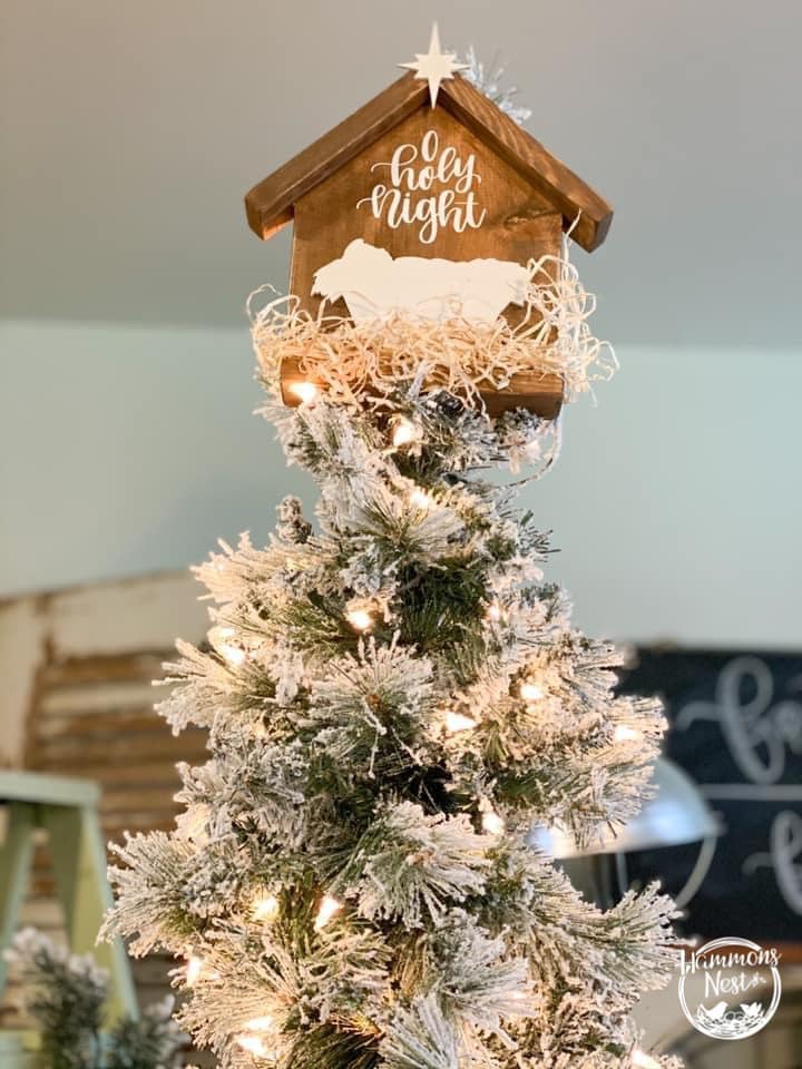 There is something about this star tree topper I LOVE