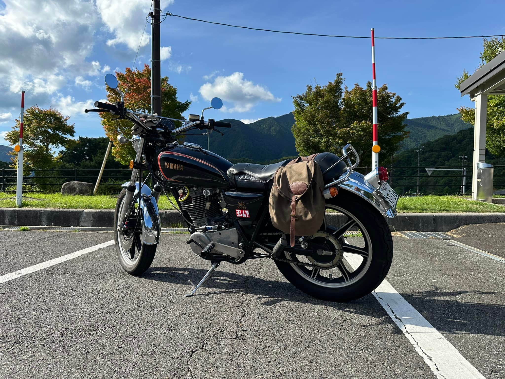 久しぶりぶりにハンドルを変更してみたッ！ SRの前身XT500純正モデル 