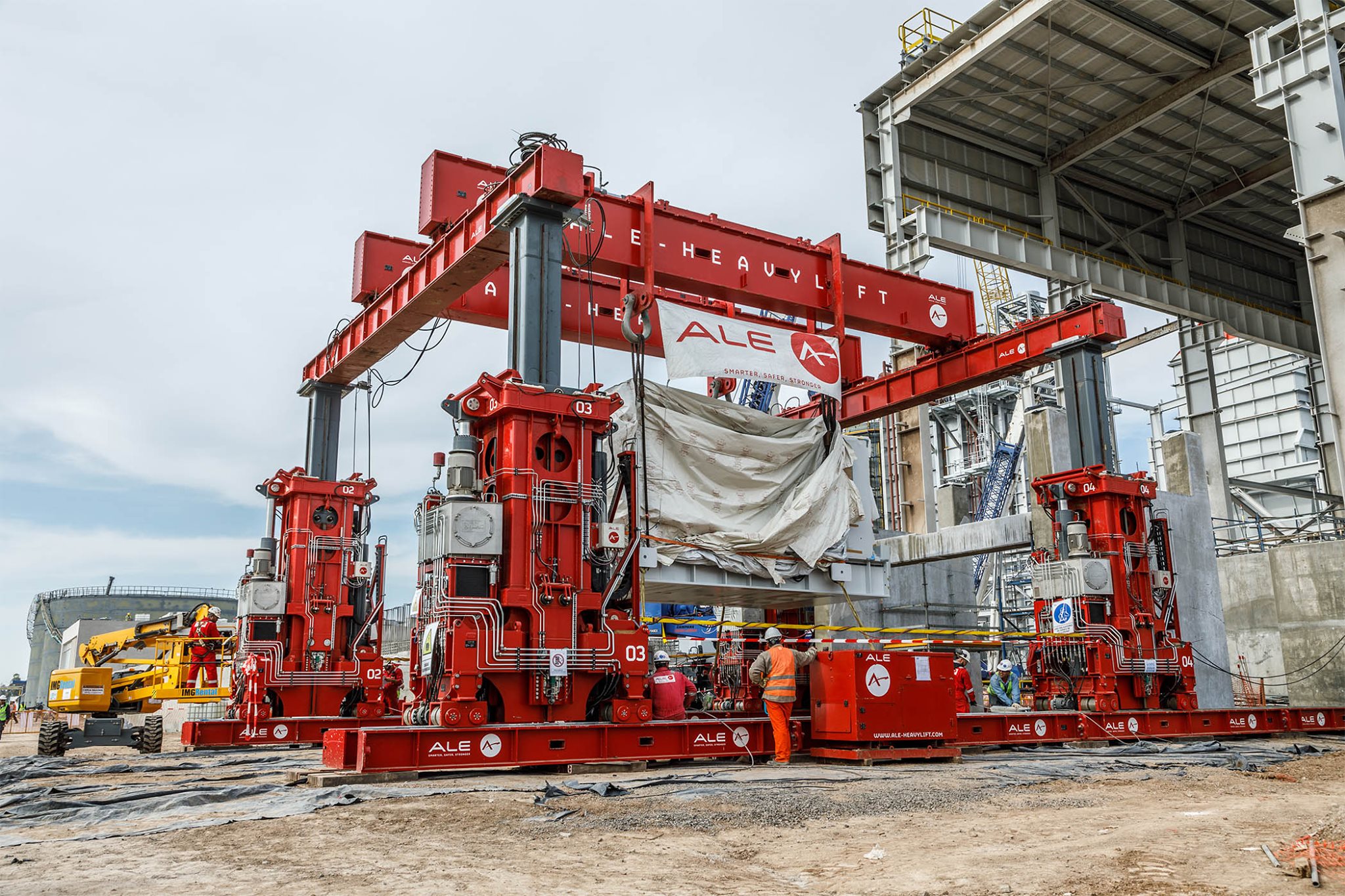 Mammoet - Our team in #Argentina successfully transported three 