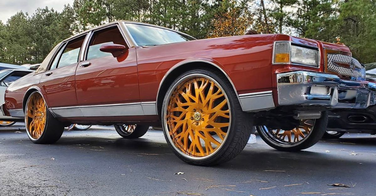 Rucci Wheels - #BoxChevy sittin’ on a brushed gold...