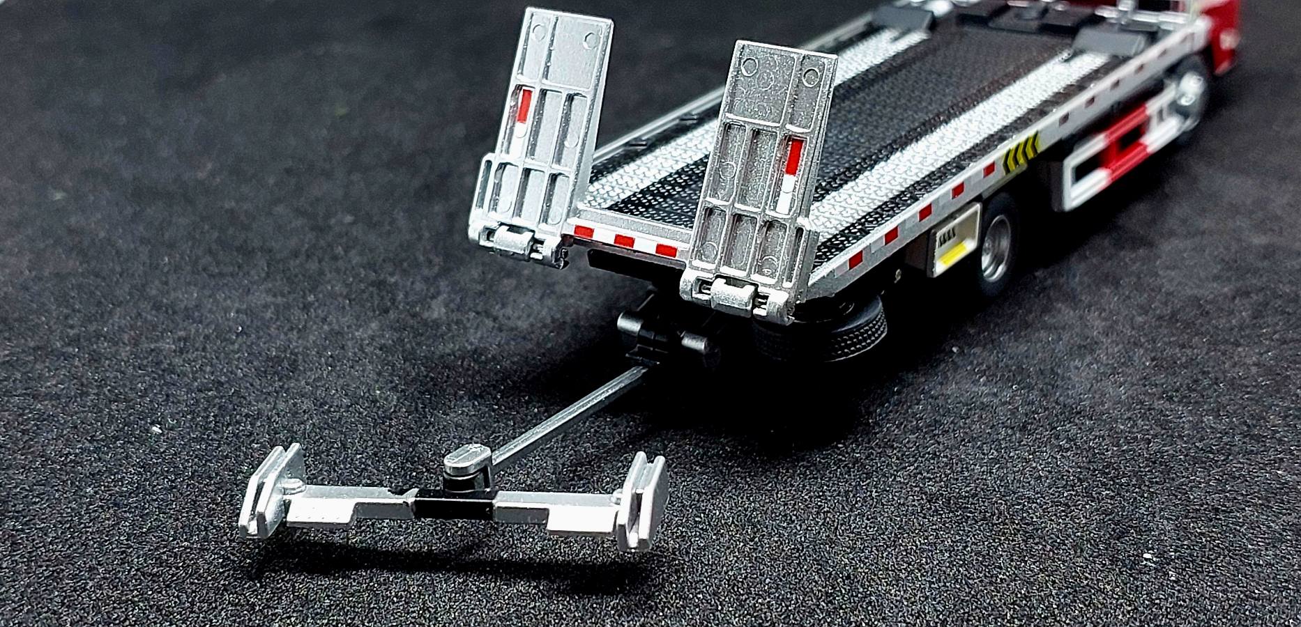 SHINSEI MINI POWER 601 TRUCK FREIGHTLINER COE + LOW-LOADER - BLUE