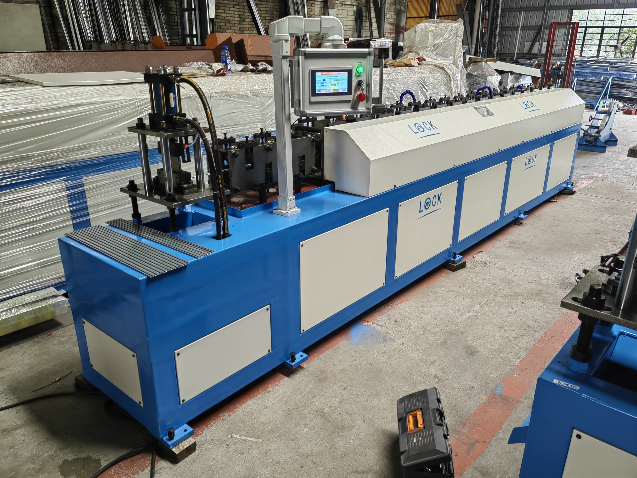 LOCK rolling machine | Foshan