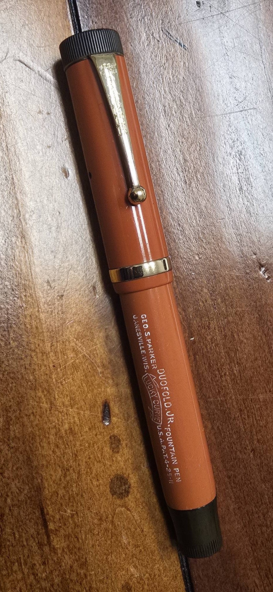 1920's Parker Duofold Jr fountain pen in orange Permanite