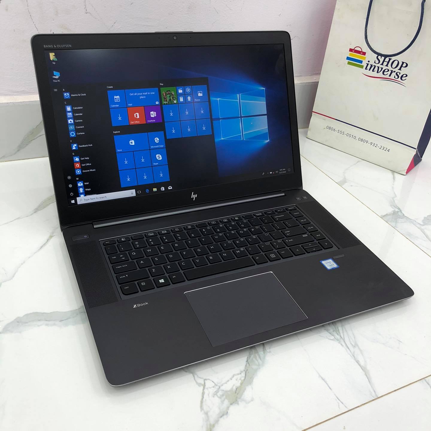HP ZBook Studio G4 Mobile Workstation - 7th Gen. Intel Core i5