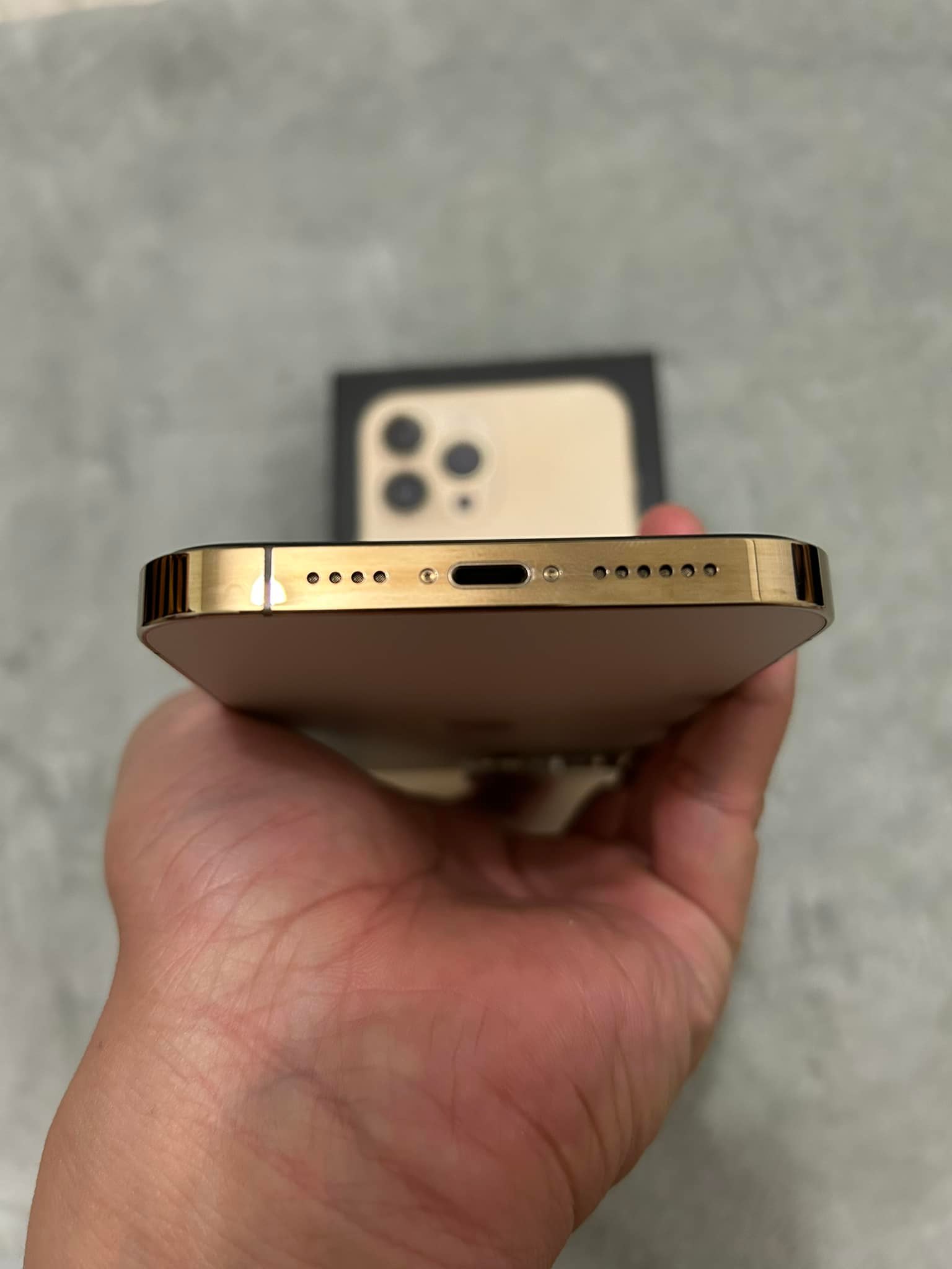 Selling iPhone 13 ProMax 128 GB Battery Life 78% ₱20,000 only