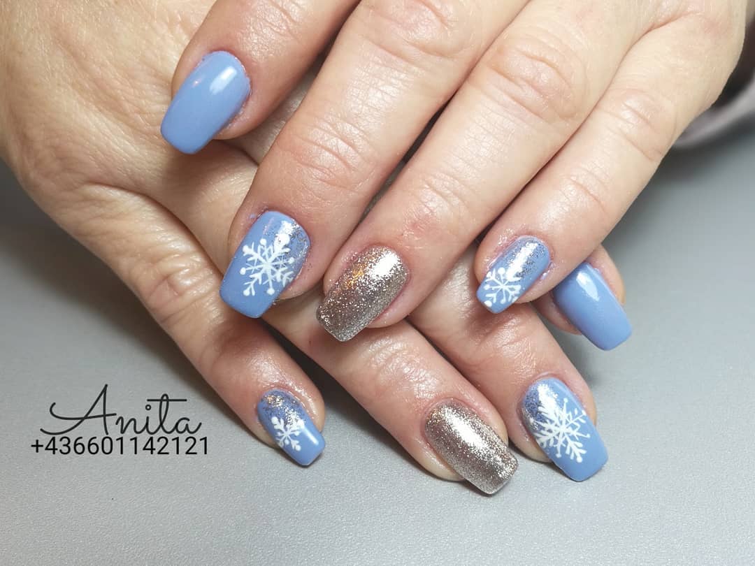 Es Schneit Wieder Schnee Nails With Love By Anita