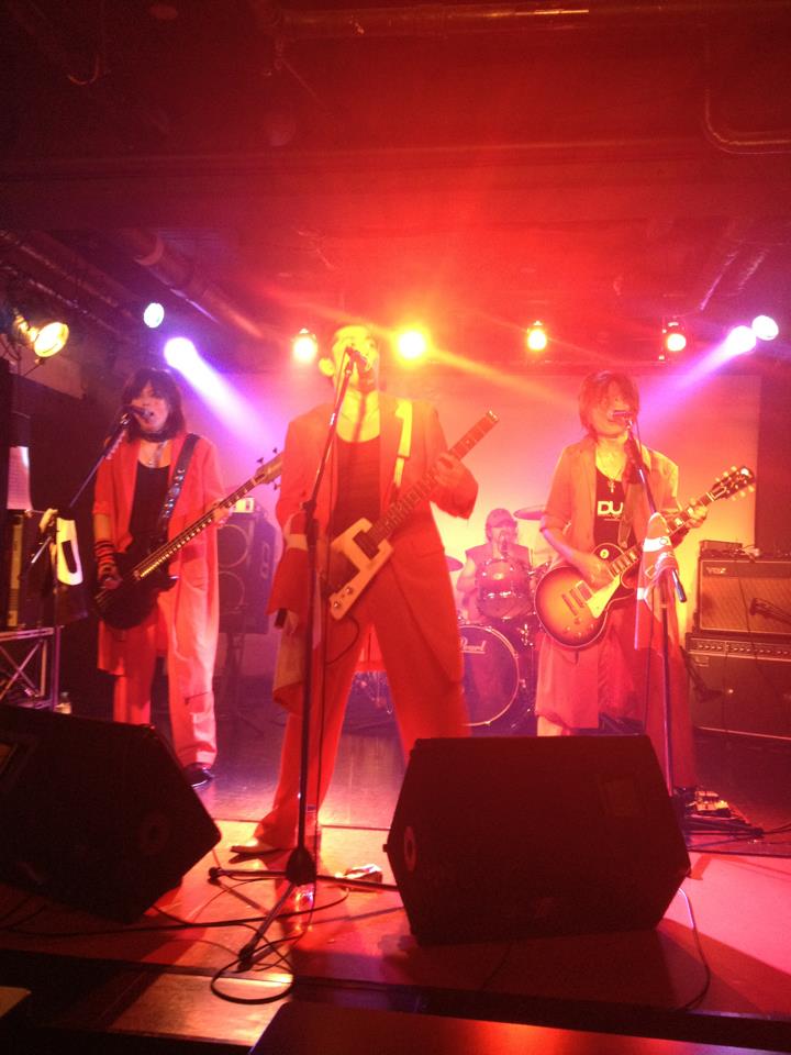 Masako - 昨日は、最高にカッコいい男のロックを聴いて来ました！ Hero'sGSさんの、ロックンロールは、魅力あり、笑いあり、クイズ ...