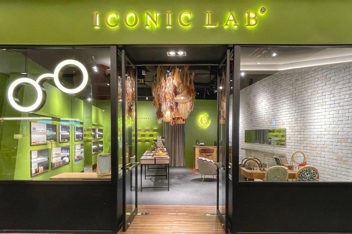 Iconic Lab - 這個baby，再過兩天即將迎來#8 歲生日 🎂... | Facebook