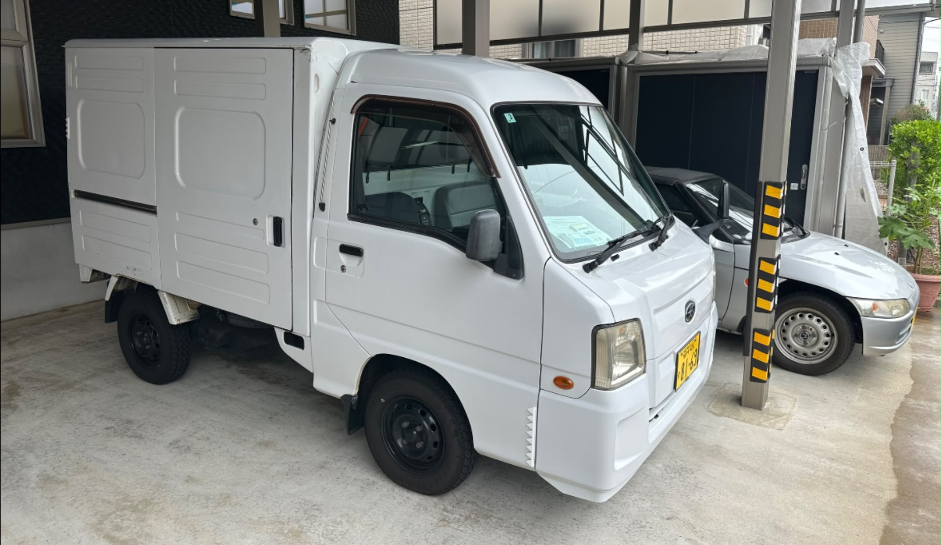 スバルサンバー2代目 郵便車 ダイヤペットのミニカーはサイズが