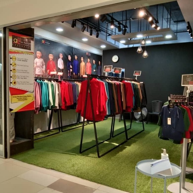 New Design Boutique Store Display Wood Retail Clothing Display Rack Buy Clothing Display Rack Clothing Shop Decoration Metal Display Rack Furniture Wooden Clothing Display Rack Garment Shop Display Rack Furniture Design Wood Metal