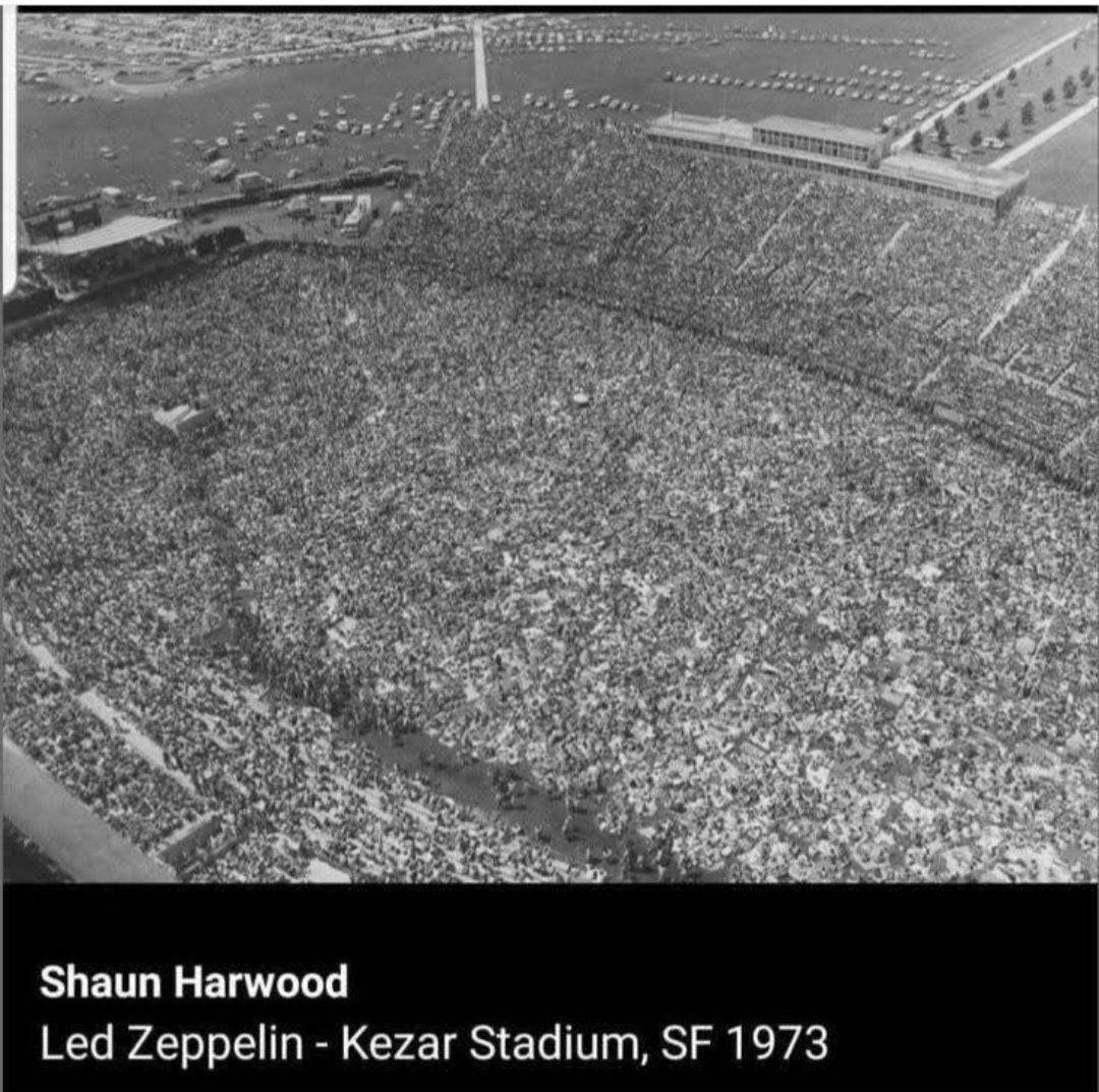 Led Zeppelin's appearance at the Honolulu International Center