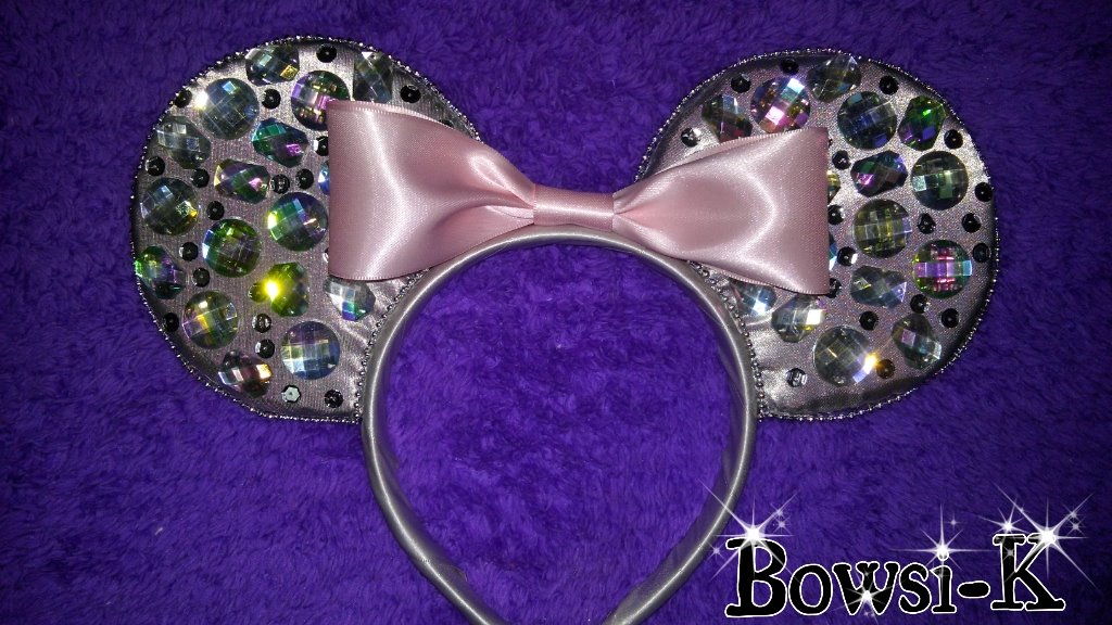Bowsi K - Pedido especial Orejas de Minnie color plata con moño rosa y ...