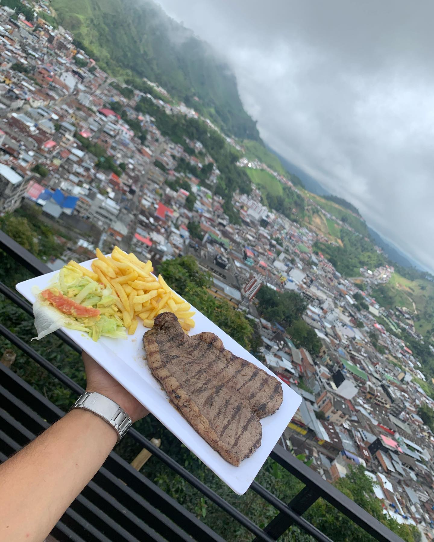 😱🤤🥩 Una fuente rica en proteínas, nos... - Mirador Del Cielo | Facebook