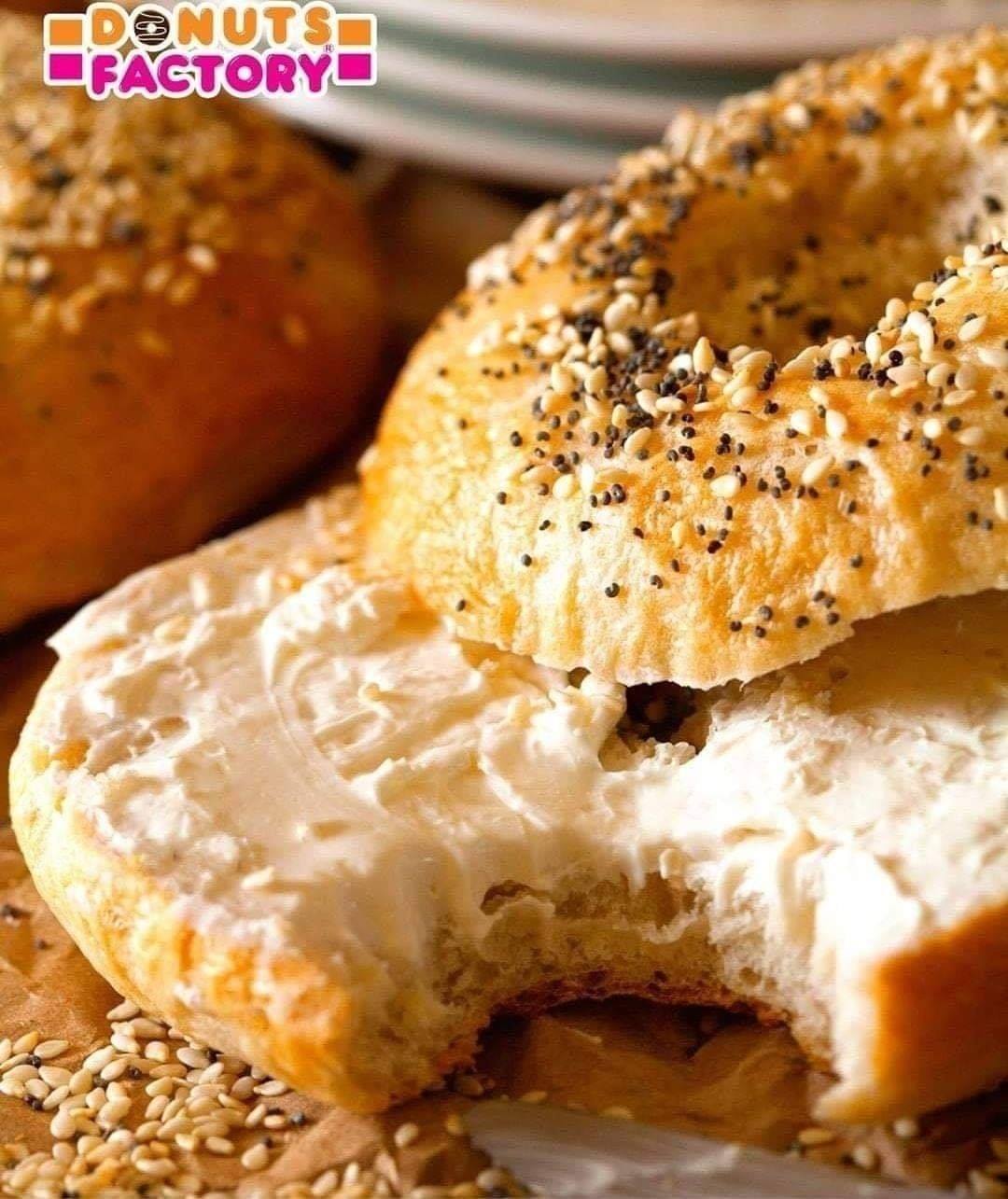 Donuts Factory - جربتوا سندويش البيجل؟ زورونا اليوم و... | Facebook
