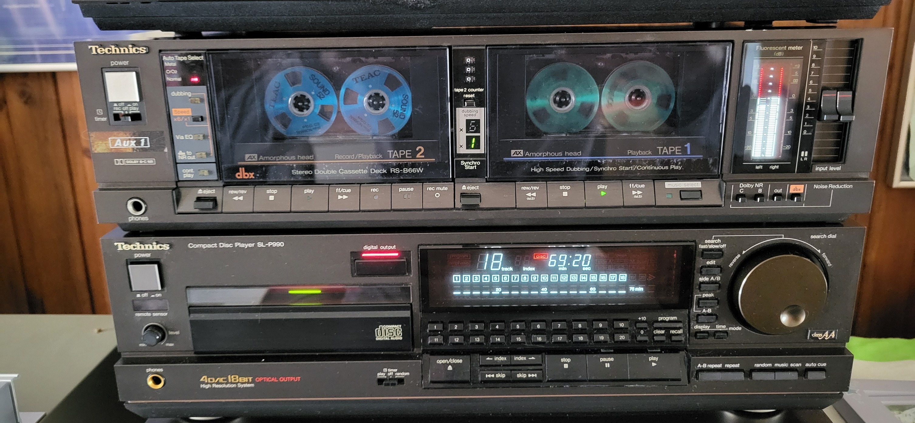 Yesterday I scored this beautiful Technics RS-B66W with DBX. Gears