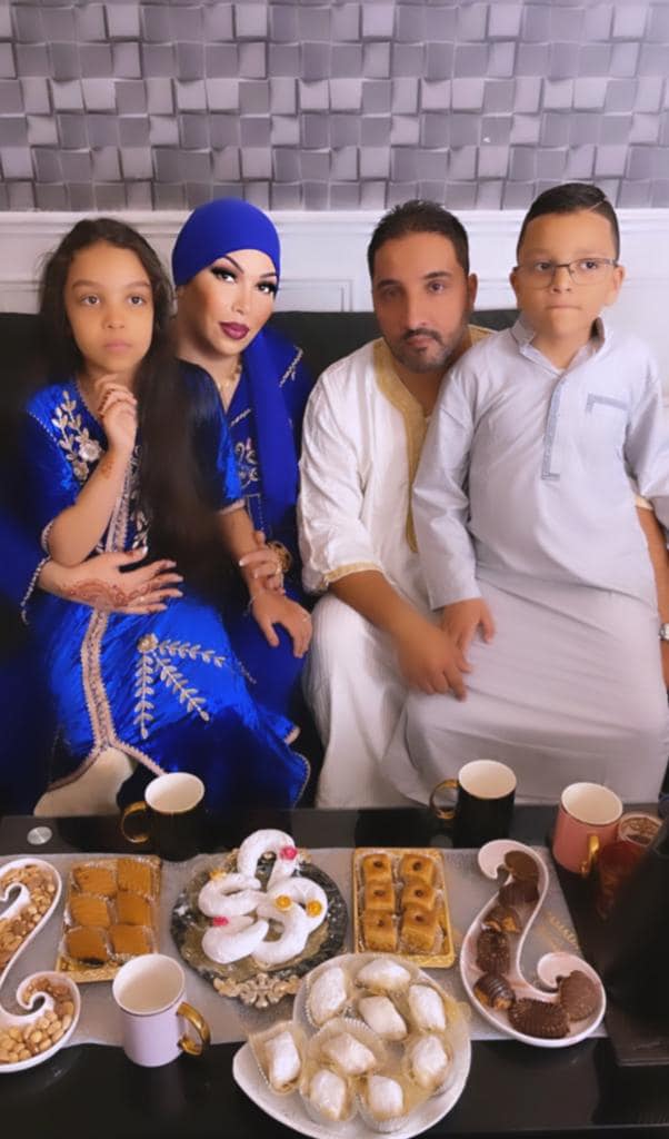 ش راي | Lola Flörà