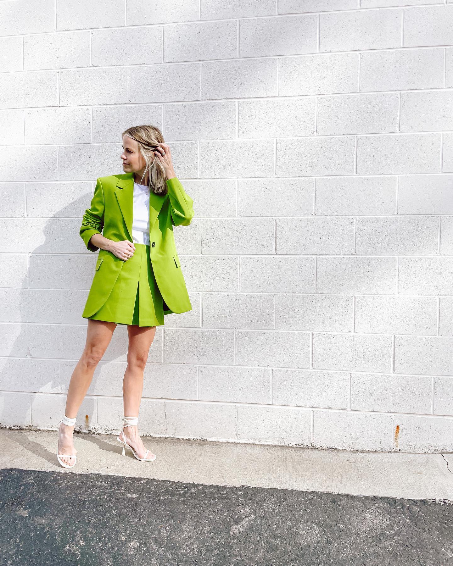 what shoes to wear with lime green dress is a must color for spring and summer. And this is the perfect way wear it! Dress- https://shopstyle.it/l/bS7pf Shoes- https://shopstyle.it/l/bTh9F *affiliate links eye clasp halter straps
