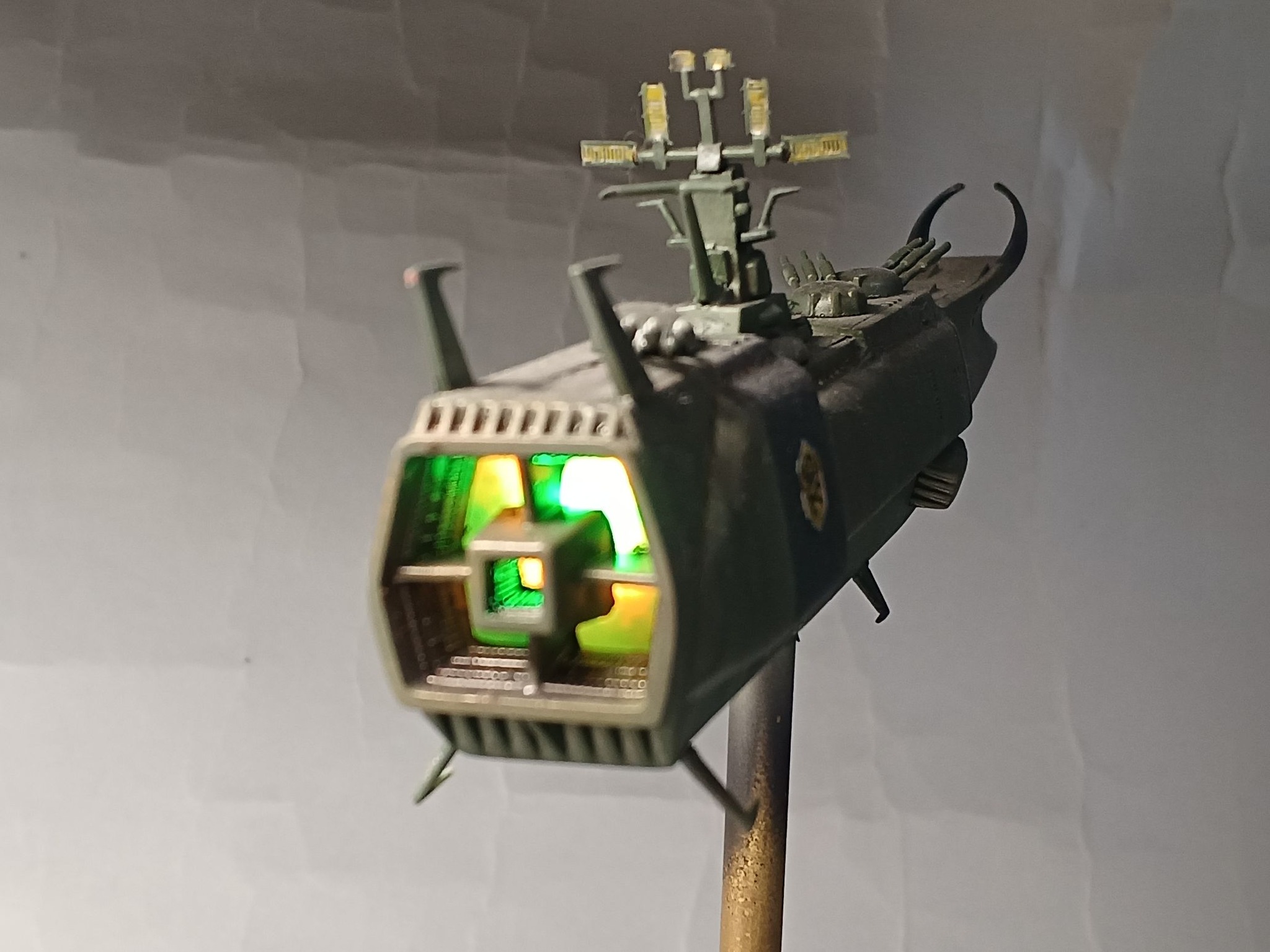 昭和のバンダイプラモデル 1/1600デスシャドウ号～…波動エンジン