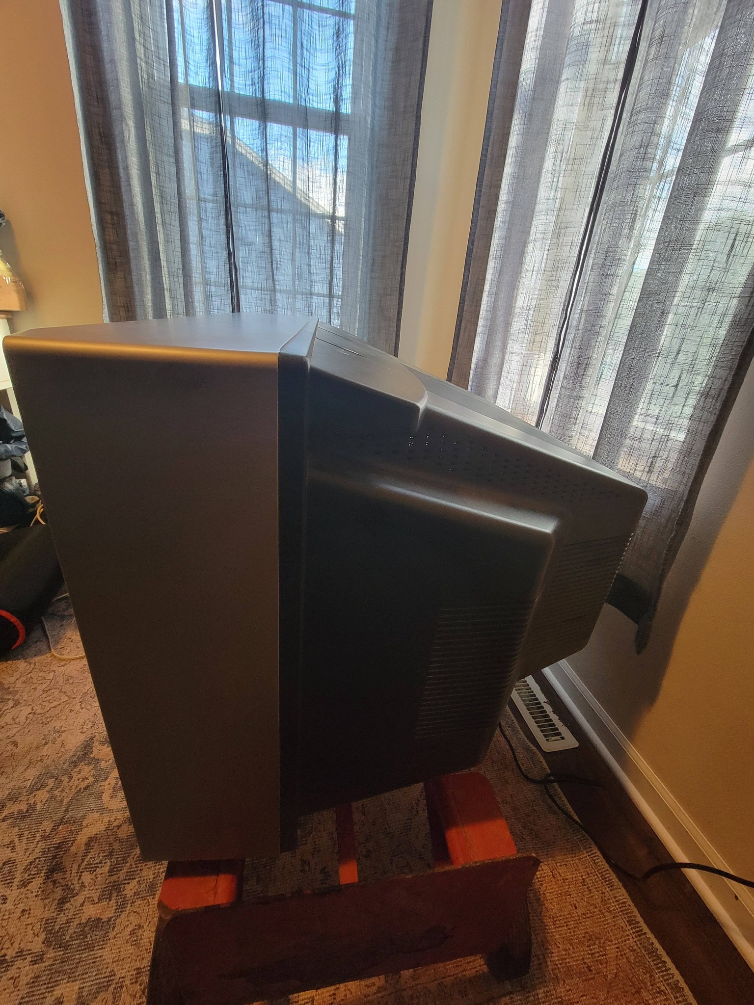 VGA input on a CRT TV from a high-end California audio/video store